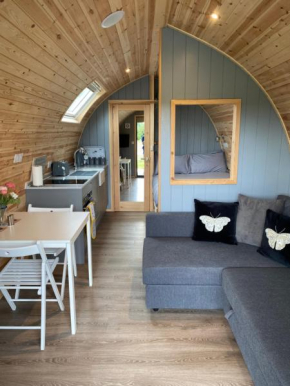 Mowbray Cottages & Glamping
